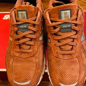 New Balance Men's 990v4 Rust Sneakers